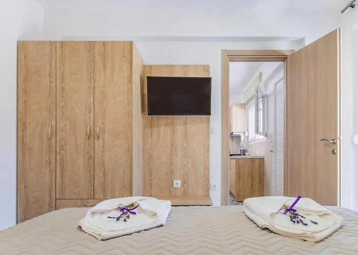 Hotel de apartamente Olive Nikiti (Sithonia)